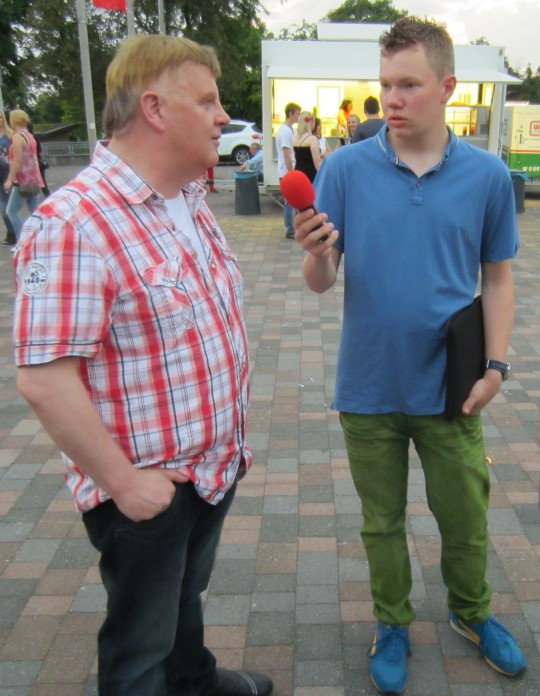 Marvin hat Johnny Lion am Mikrofon. Bild: KRA 2 Archiv